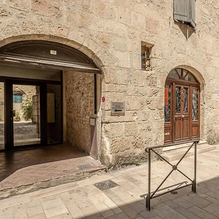 Oiqia • Olympe Apartamento